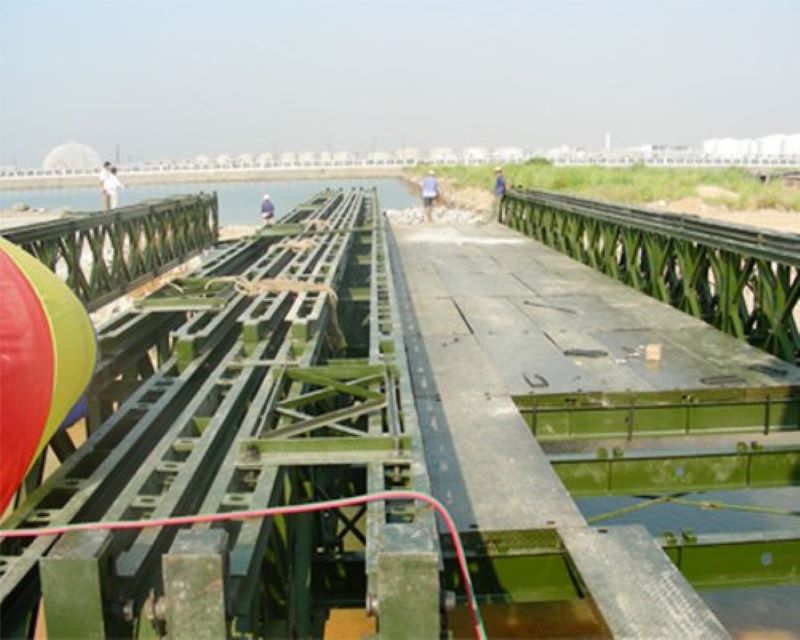 Jiangsu Danyang Bridge Across the River Bailey