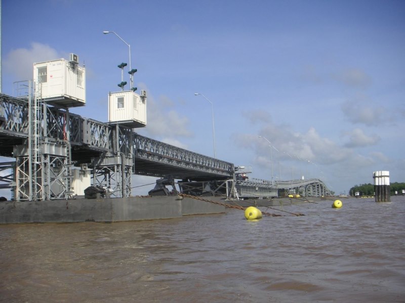 Anchorage Pontoons Using Suction Embedded Anchors