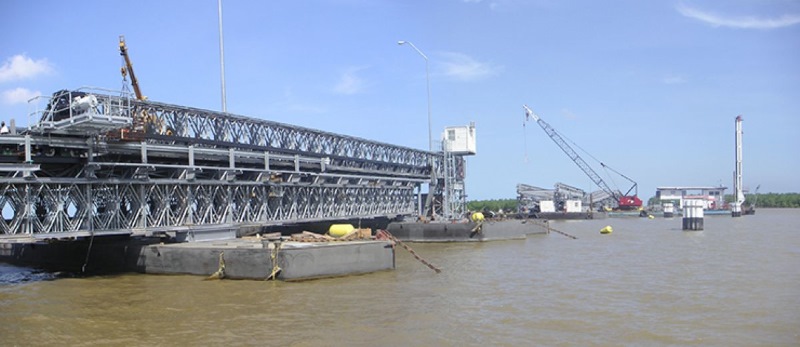 Four span Steel Bridge Retractor System Acceptor Spans