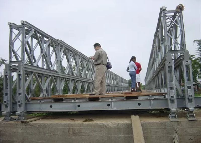 passenger foot 30ft 200ft steel bailey bridge Installation completion