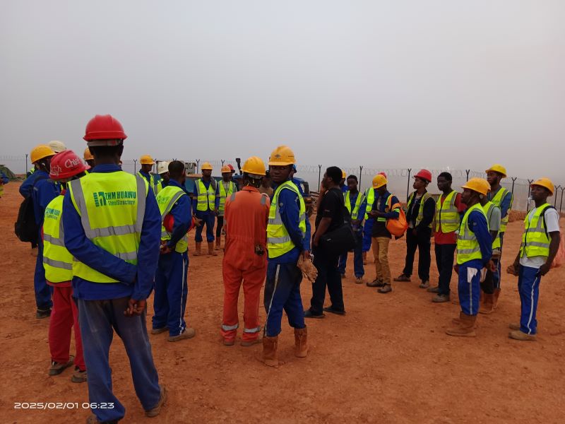 Construction site morning meeting safety health HSE