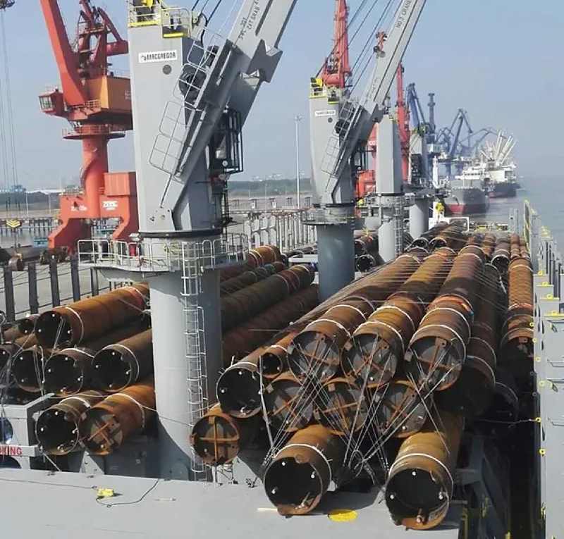 dolphin jetty pile main body break bulk shipment loaded on board vessel 