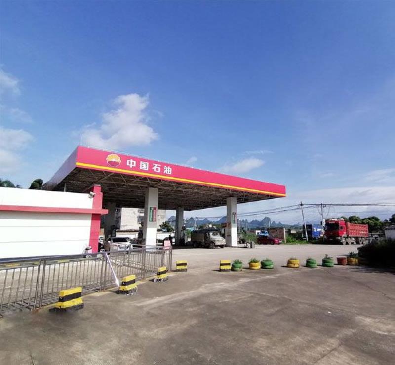 Prefabricated Gas Station Steel Structure Canopy Buildings Completion of Erection