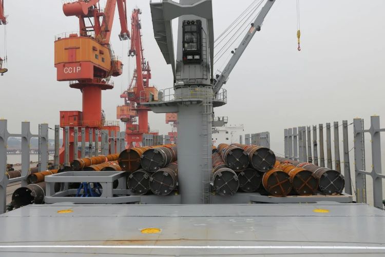 Hinkley_Point_C_Temporary_Jetty_Steel_Piles_18_steel-pipes-secured