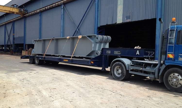 Heavy Lifting Beam on low loader  