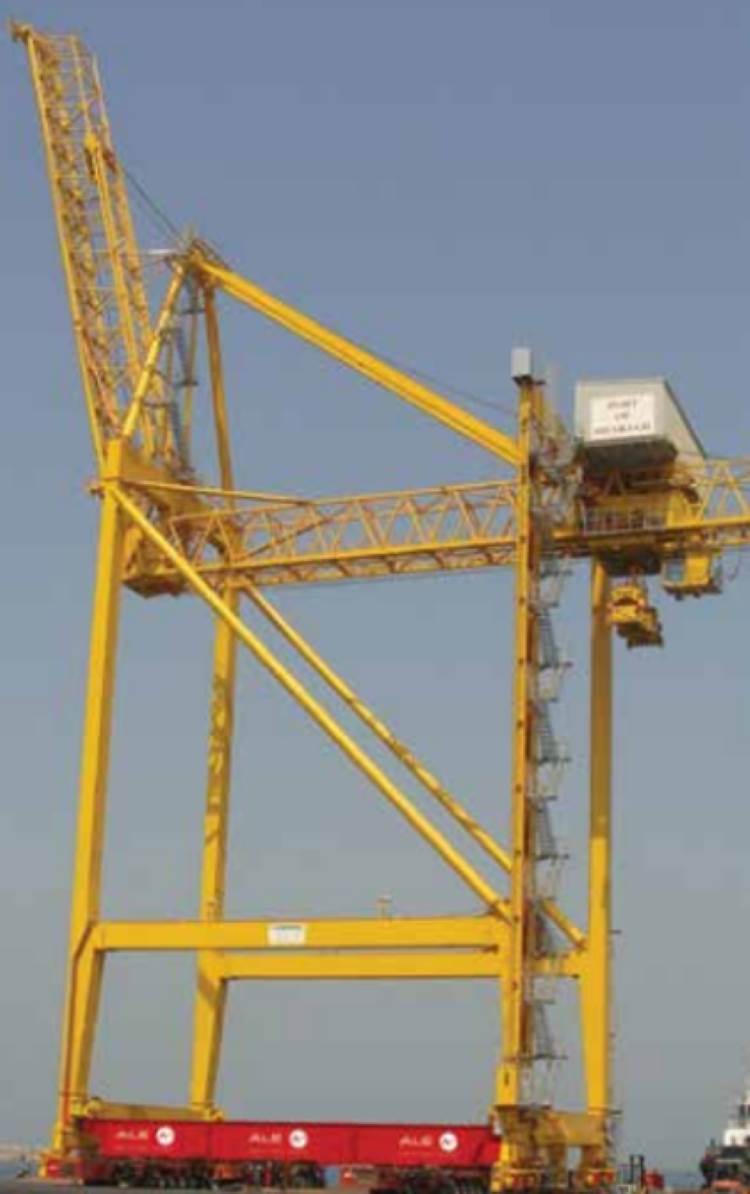 Modular Beams Application: container cranes, offshore towers 