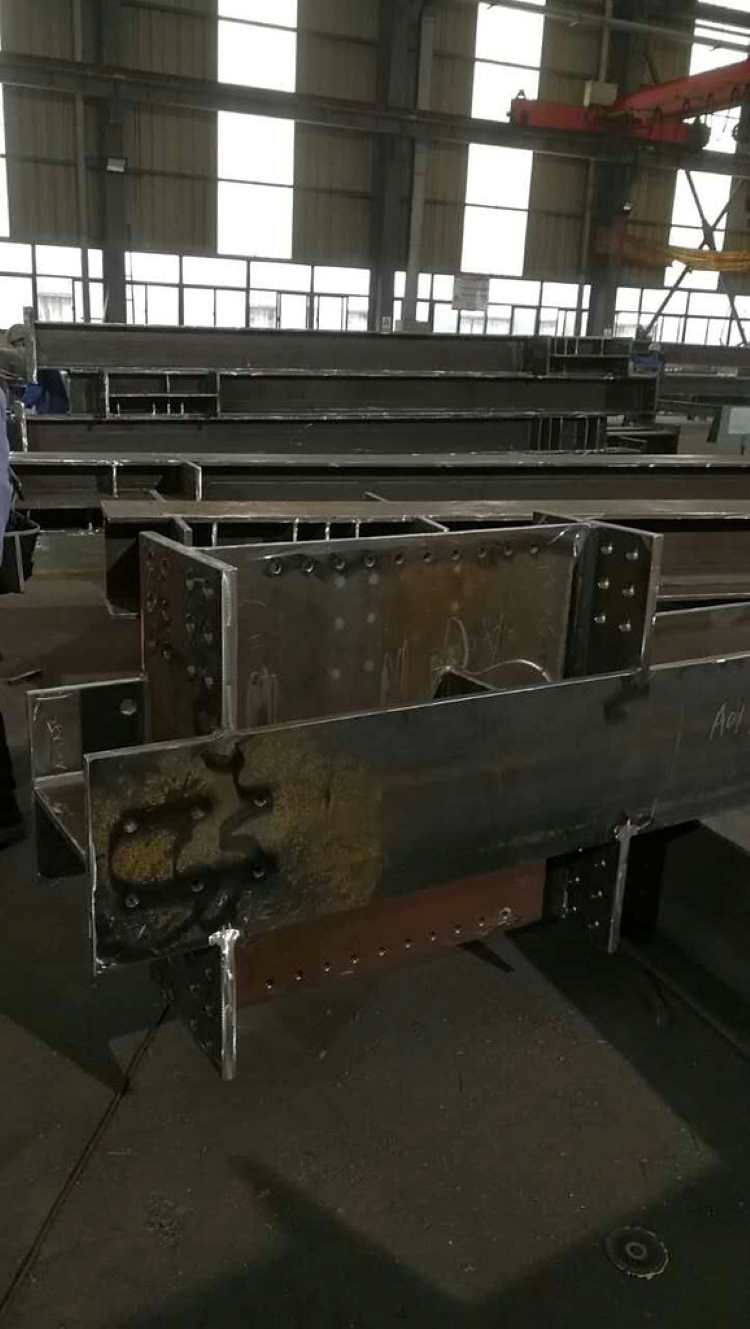 RAAF_Aircraft_Hangar_Steel_Structures_Australia_04_column-cleaning-before-galvanization