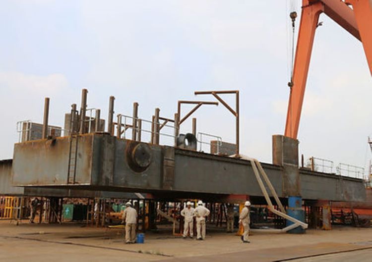 Steel_Tug_Harbour_Pontoon_Port_Hedland_Australia_03 Pontoon Fabrication Underway going