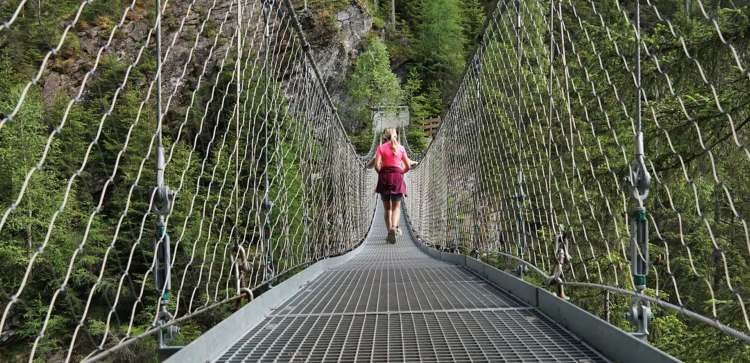 Suspension Pedestrian Bridges 