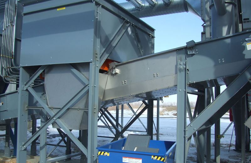 Crusher Station Buildings, Feed&Discharge Conveyor Steel Structures for Gold Mines: Belt Magnet