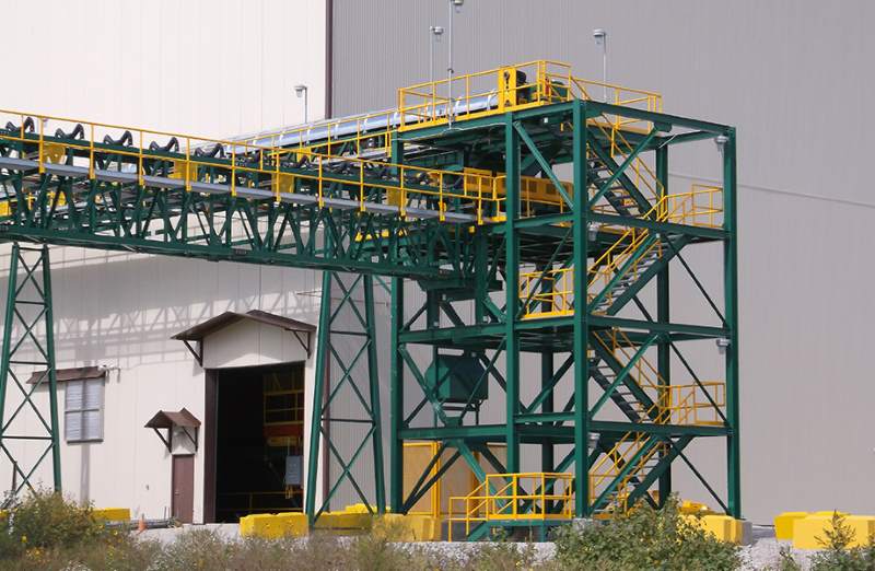 Crusher Station Buildings, Feed&Discharge Conveyor Steel Structures for Gold Mines: Transfer Tower