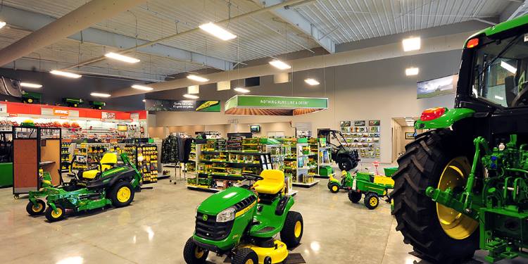 Turf_Agricultural_Retail_Building_04