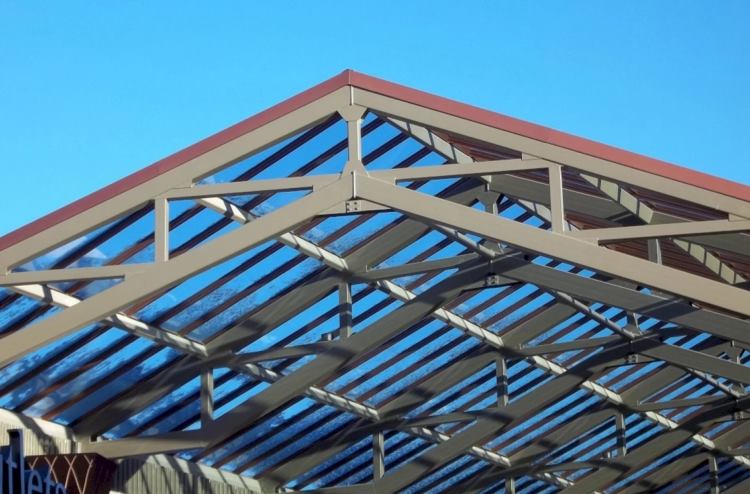 Commercial_Retail_Outlets_Market_Steel_Structure_Building_06-Roof-front-fascia-structure