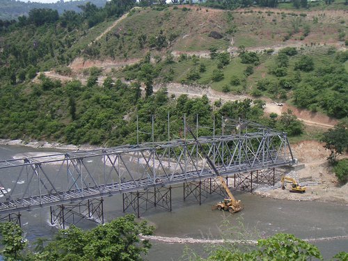 Two_lane_Highway_Truss_Structure_Steel_Bridge_120m_Construction_04