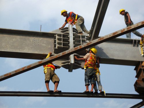 Two_lane_Highway_Truss_Structure_Steel_Bridge_120m_Construction_05