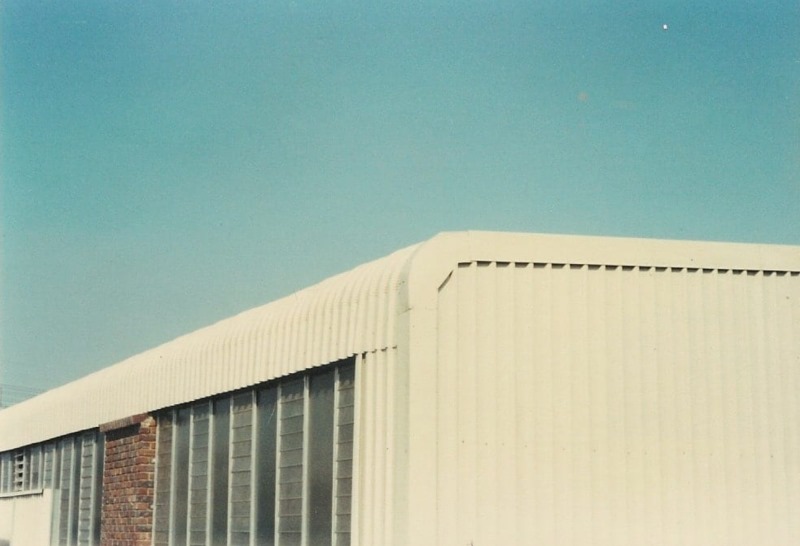 Curved Roof Eave Soffit Without Gutter Rain collecting