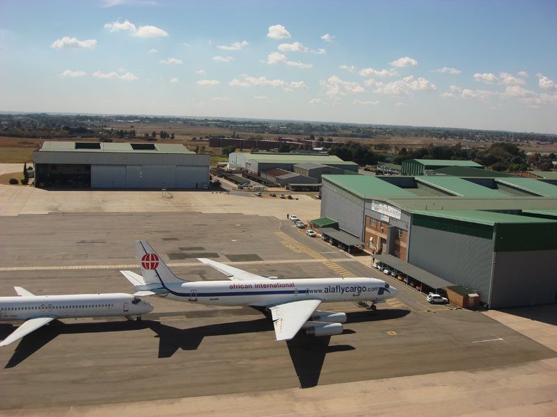 pre-engineered commercial ariviation training hangars