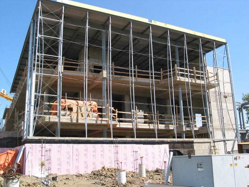 commercial office building 3 storey three floor wall facade curtain wall structure erection 