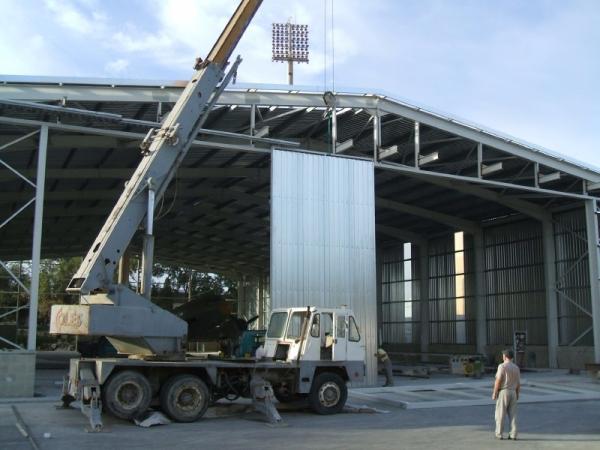 Bespoken Pre-engineered Steel Aircraft Hangars Straight Column Steel