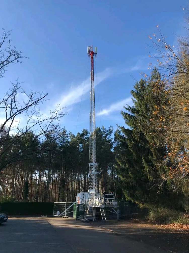 Emergency Solar Cell On Wheels Tower